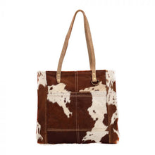 Load image into Gallery viewer, MYRA CARAMEL FRONT POCKET HAIRON TOTE BAG
