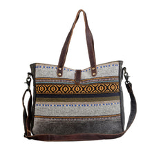 Load image into Gallery viewer, Rustic Weekender Bag
