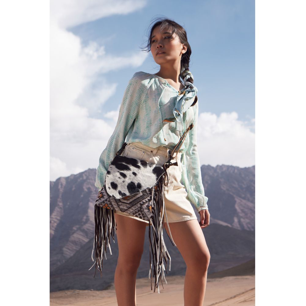 BW FLAMES CONCEALED BAG